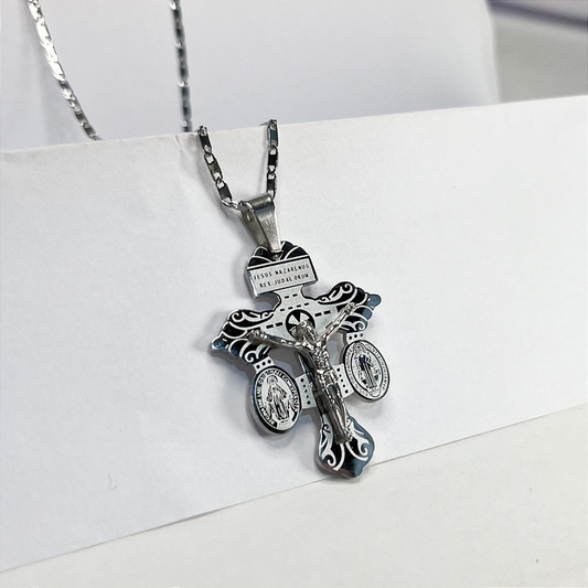 Colar Cruz Estilizada com Medalhas de Devoções em Aço Inox Prata – 32cm