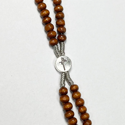 Terço de Pulso de Madeira com Fecho - 22 CM