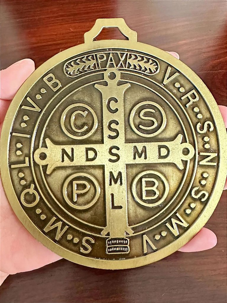 Medalhão de São Bento 5 Polegadas