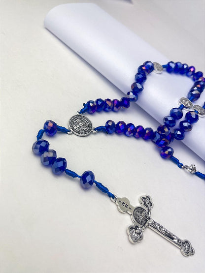 Terço São Bento em Cristal, Crucifixo Medalha com decho (para pescoço)- 45 cm