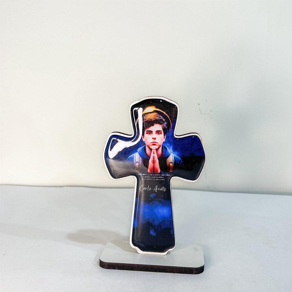 Cruz  Carlos Acutis em MDF de mesa 15 cm