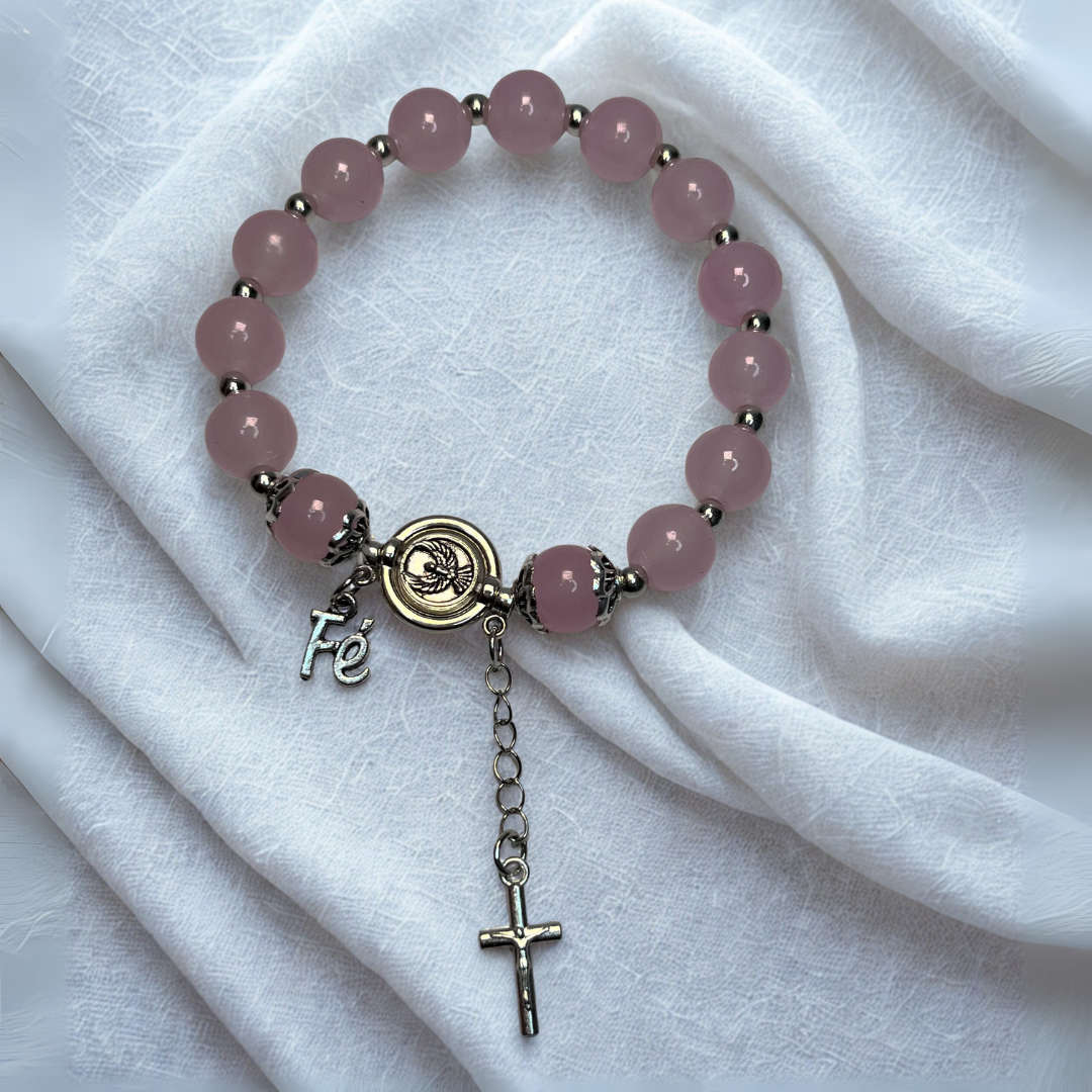 Pulseira de Miçanga com Pingente de Cruz, Fé e Espírito Santo