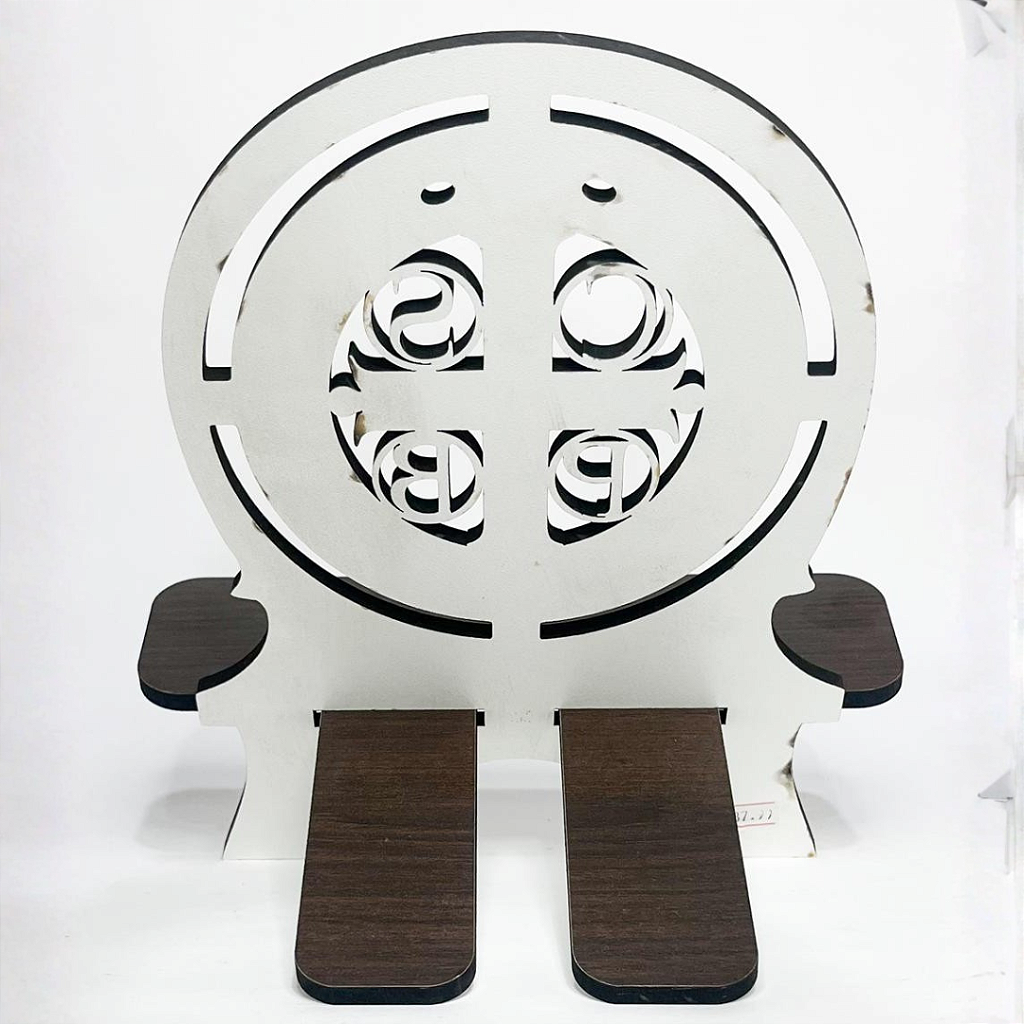 Porta Bíblia São Bento vazado em MDF