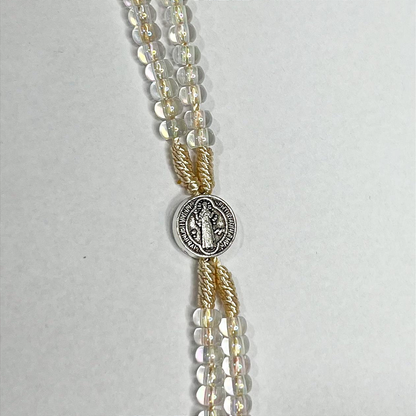 Terço de Pulso Infantil Translúcido com Medalha de São Bento - 21 CM