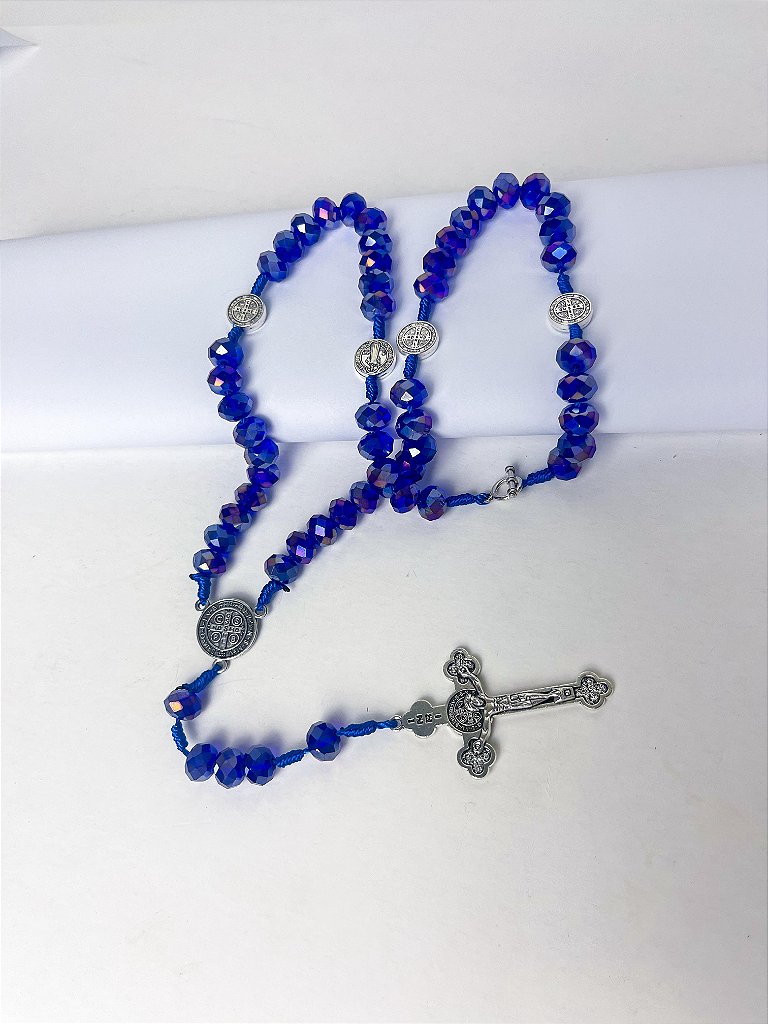 Terço São Bento em Cristal, Crucifixo Medalha com decho (para pescoço)- 45 cm