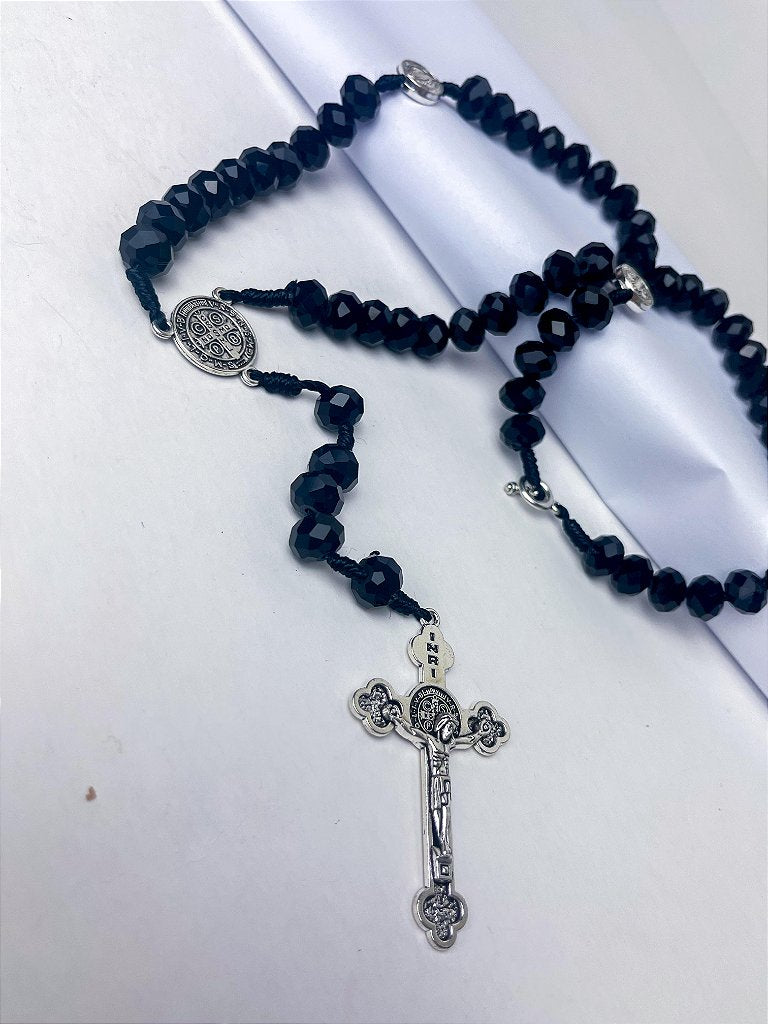 Terço São Bento em Cristal, Crucifixo Medalha com decho (para pescoço)- 45 cm